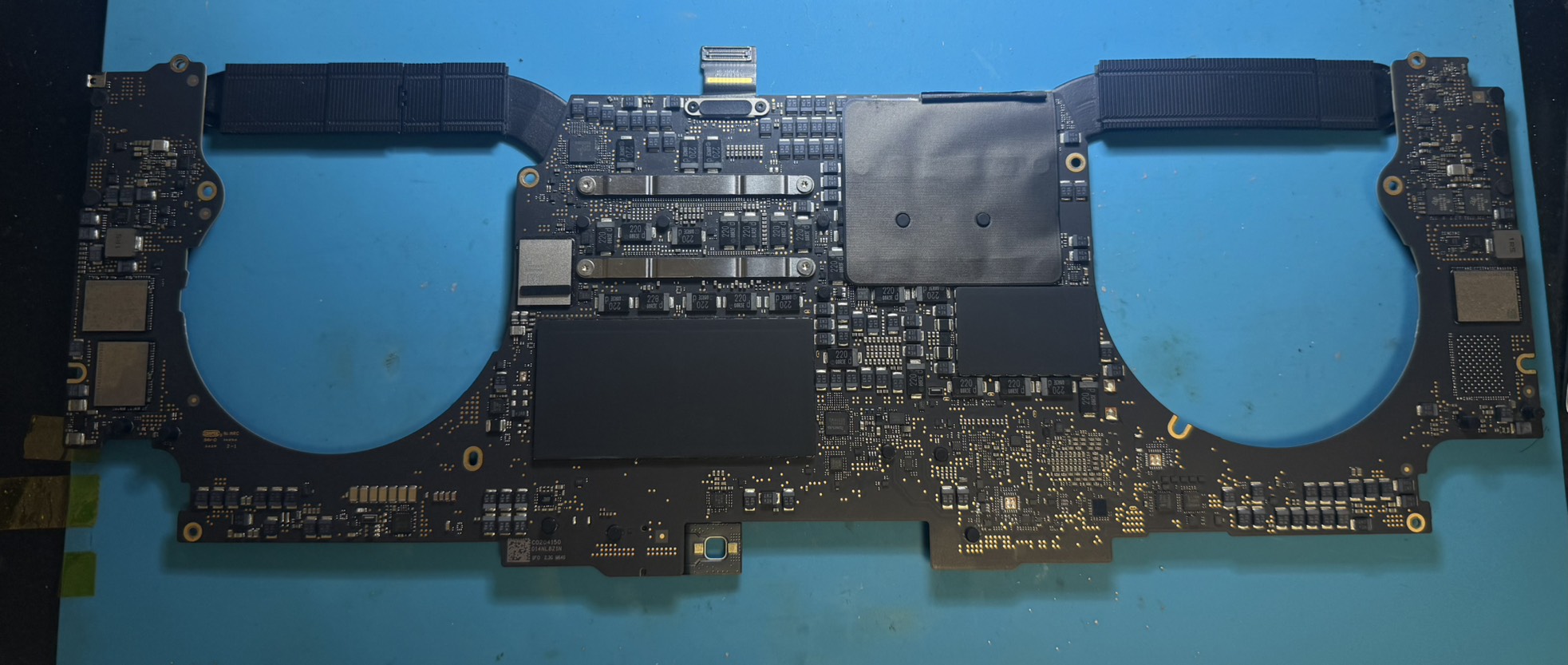 MacBook Pro A2141 ロジックボード裏面