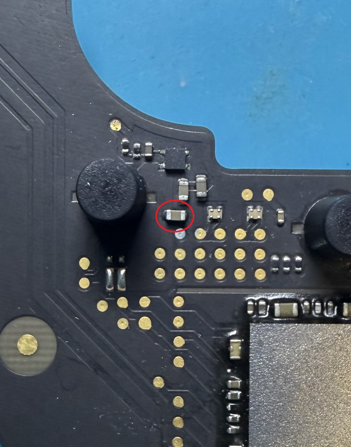 MacBook Pro A2141 コンデンサC5102交換後