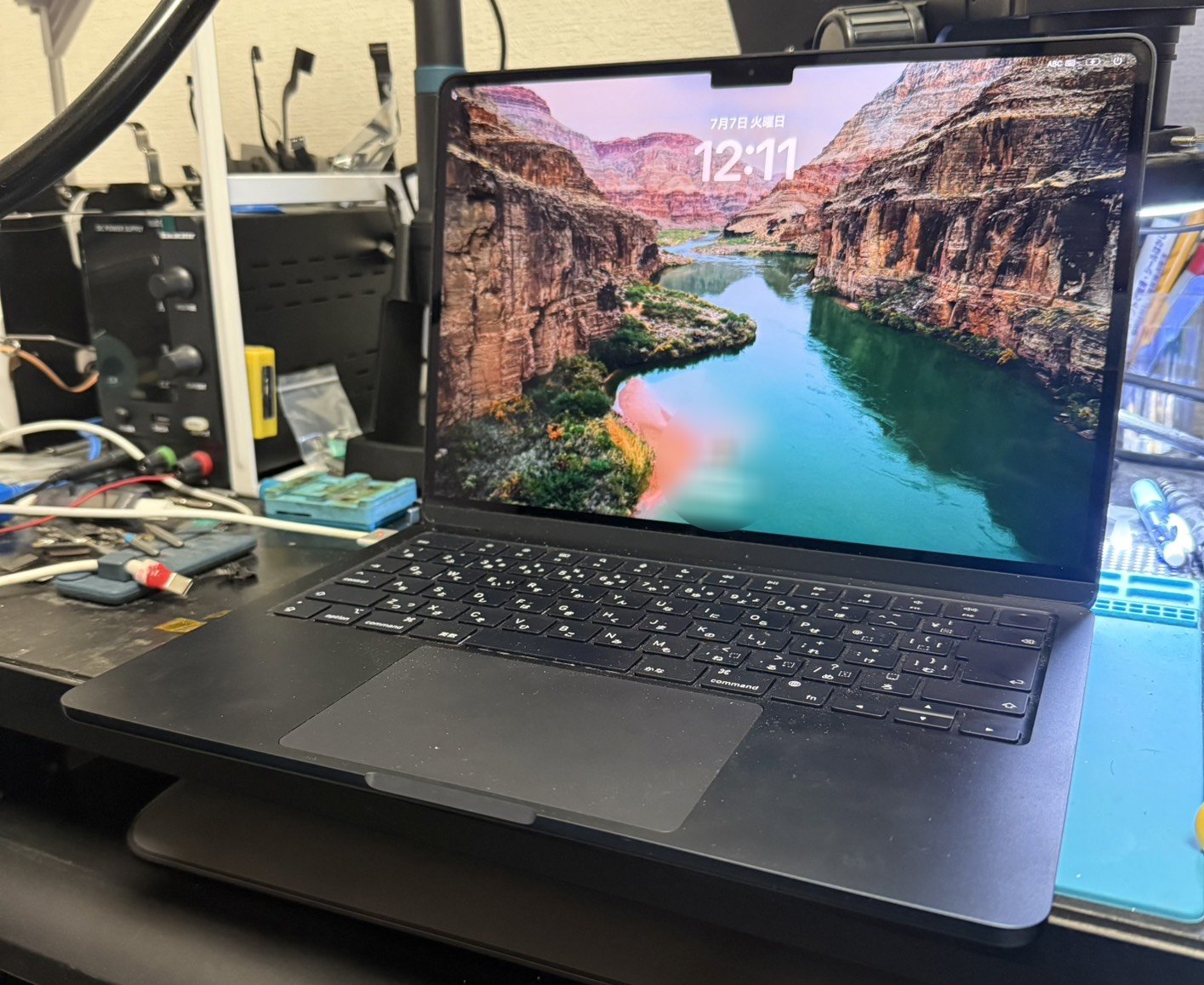 MacBook Air A2681 修理後の起動画面