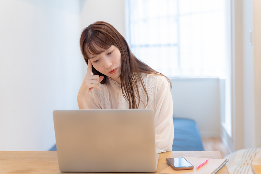 MacBookの電源がつかないときの対処法14選【機種別・試す順番】